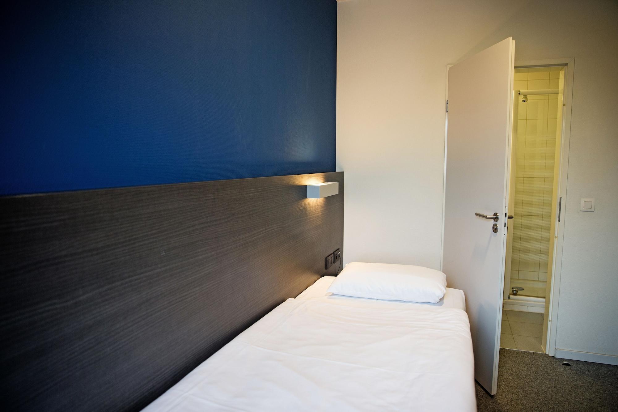Antwerp Harbour Hotel Екстериор снимка