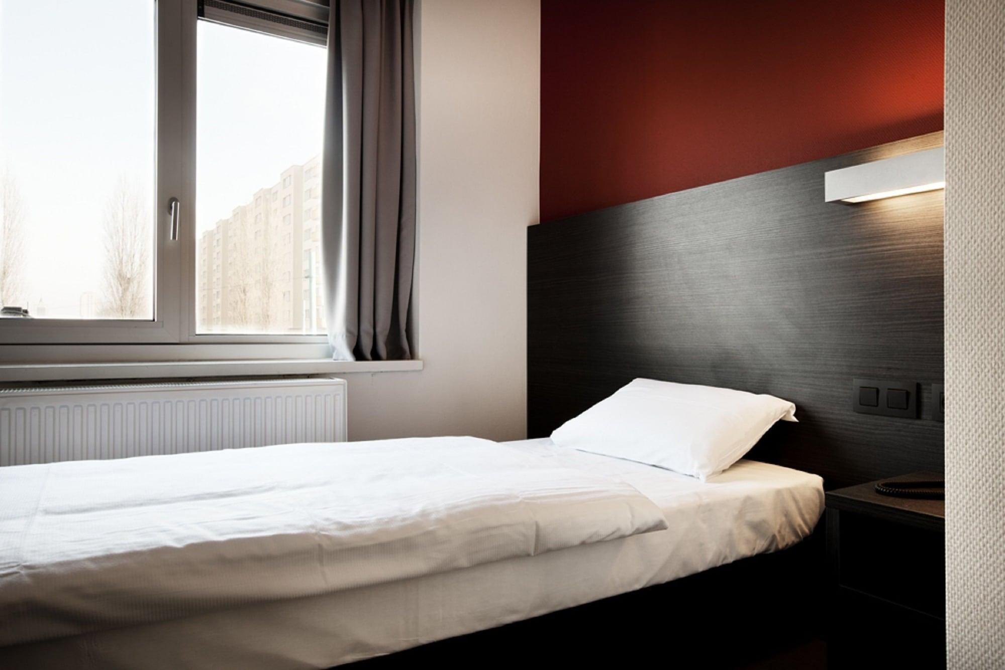 Antwerp Harbour Hotel Екстериор снимка