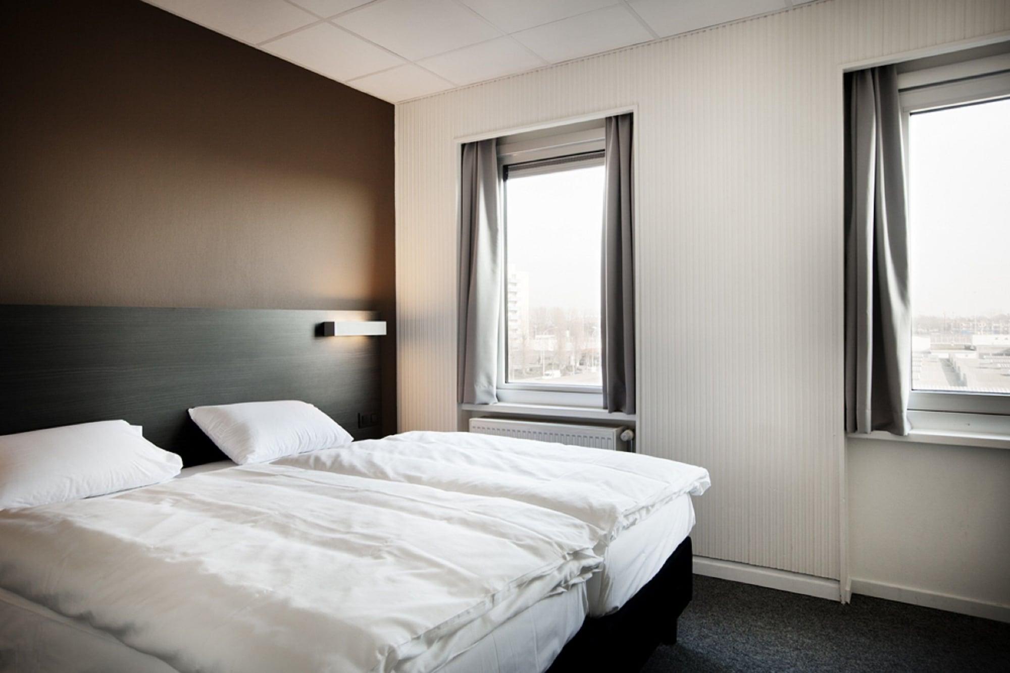 Antwerp Harbour Hotel Екстериор снимка