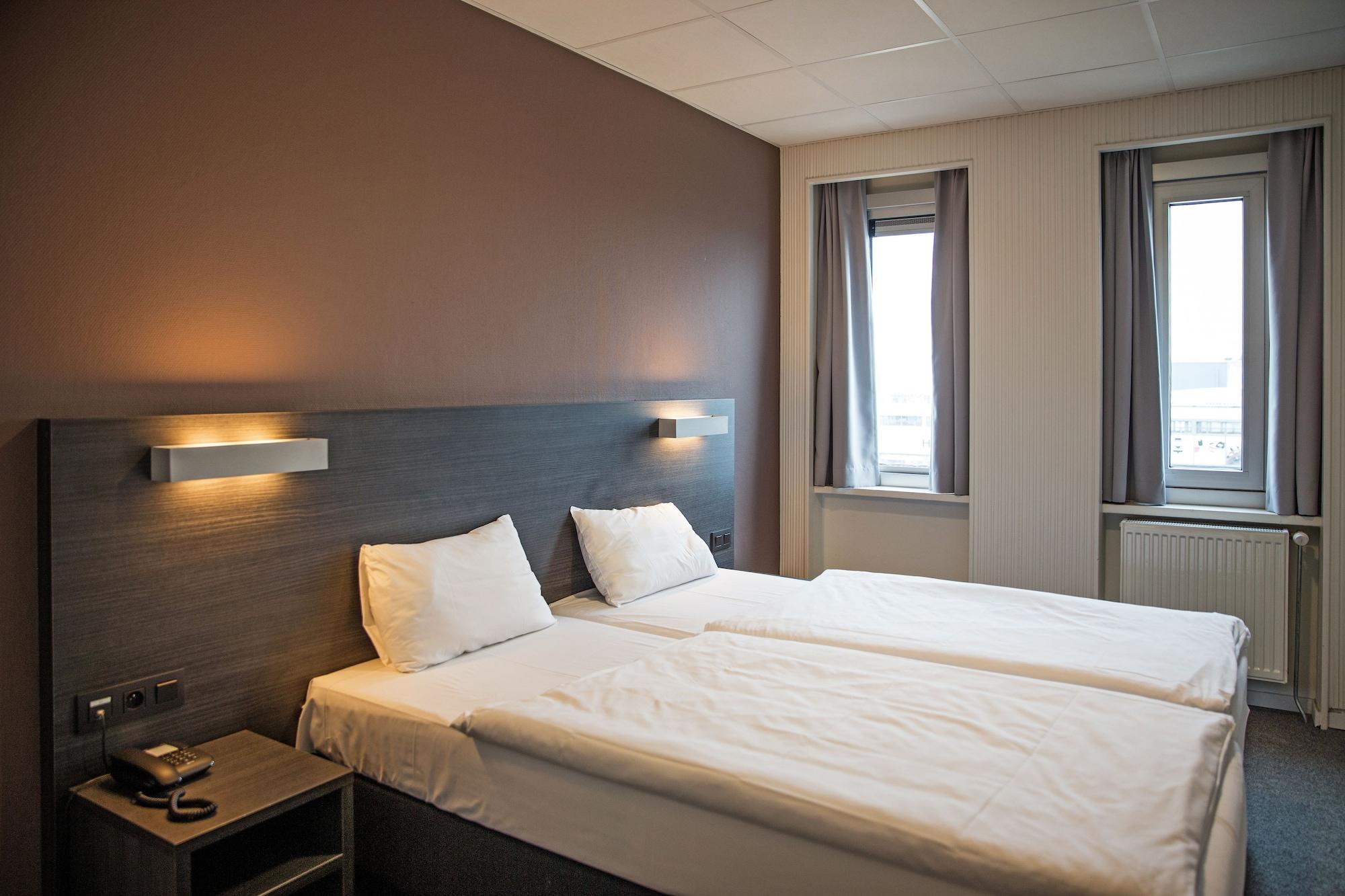 Antwerp Harbour Hotel Екстериор снимка