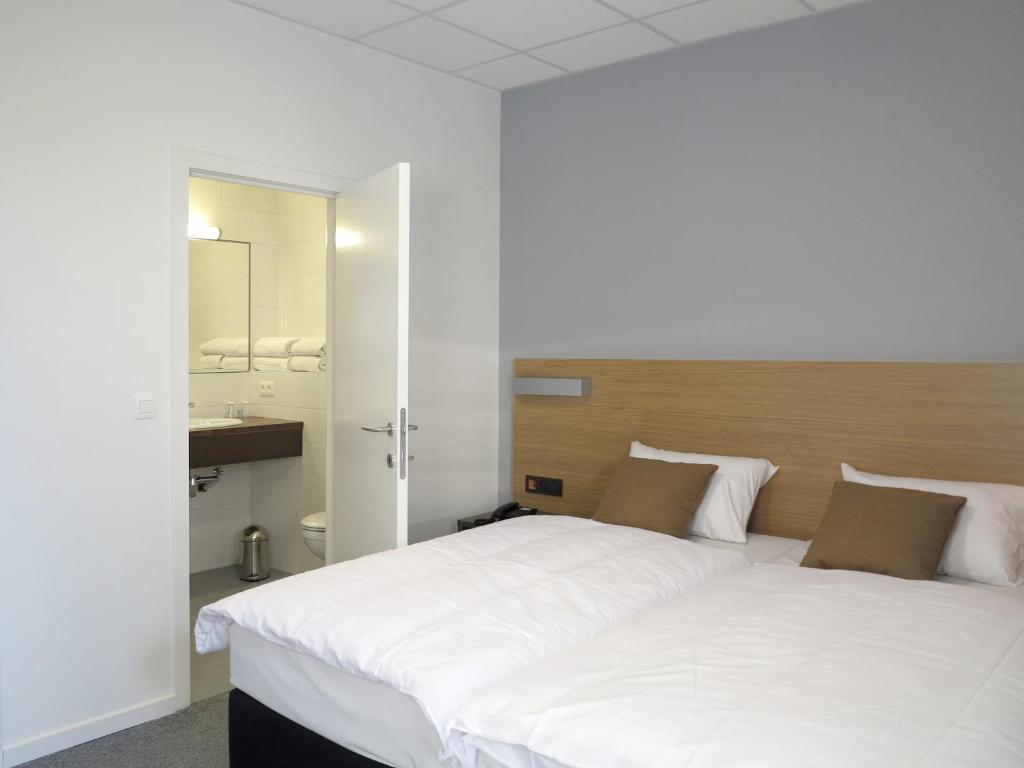 Antwerp Harbour Hotel Стая снимка