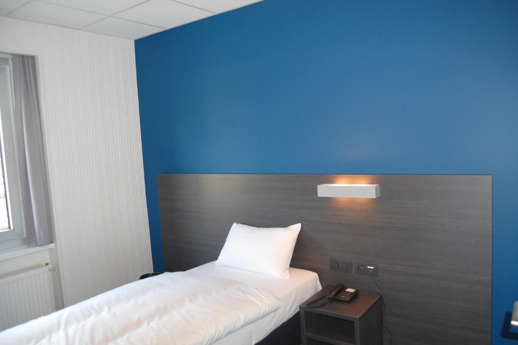 Antwerp Harbour Hotel Екстериор снимка