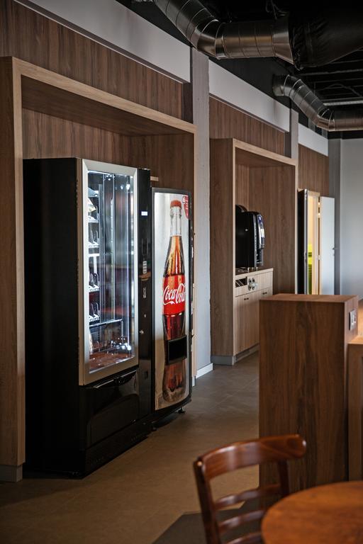 Antwerp Harbour Hotel Екстериор снимка