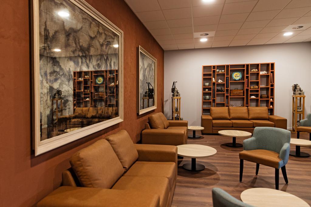Antwerp Harbour Hotel Екстериор снимка