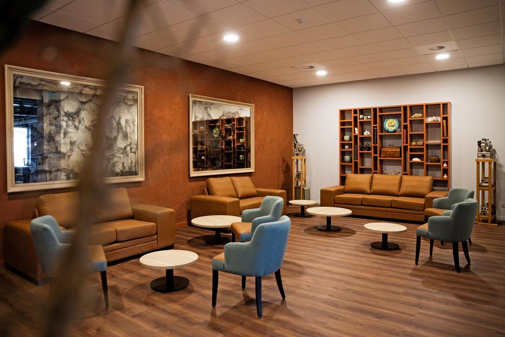 Antwerp Harbour Hotel Екстериор снимка